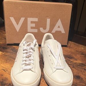 Veja White Leather Low-Top Sneakers with Off-White Soles